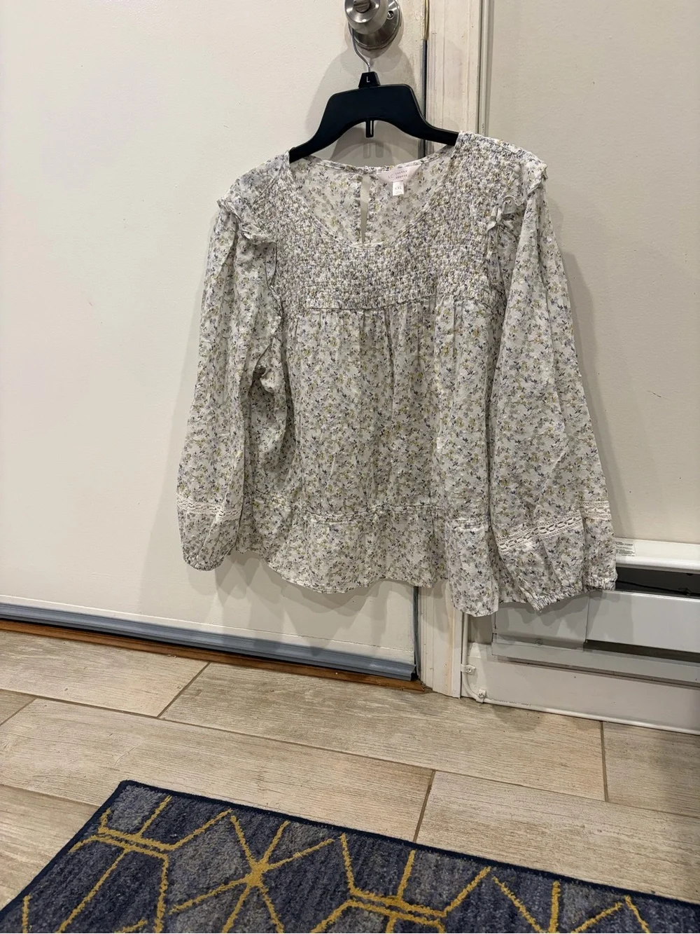 Old Navy Cream Floral Smocked Peasant Blouse